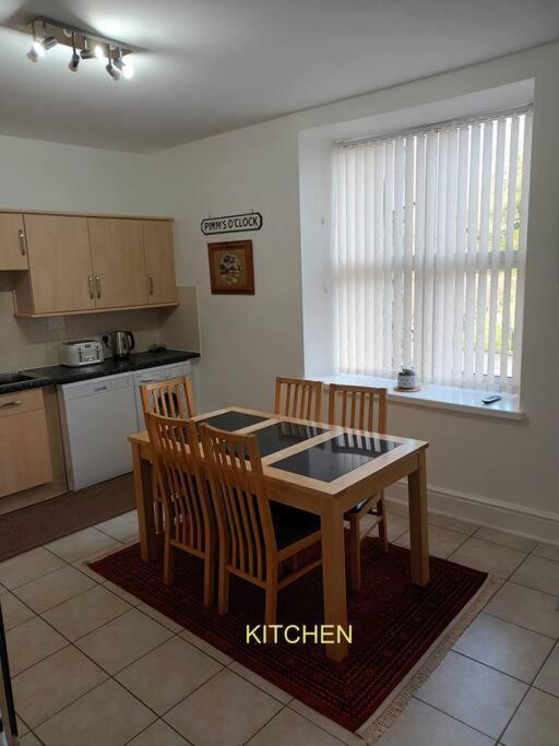 Harlech/Huge Three Bedroom/Best Location 란베드르 외부 사진